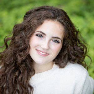 Meet your Posher, Isabel